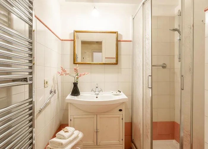 Apartment Iflat Bright & Comfortable Navona *